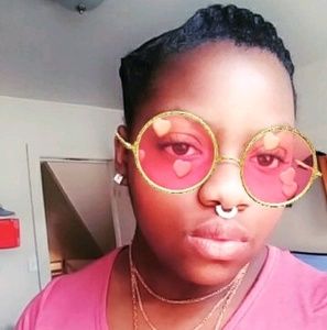 Meet your Posher, Lonnesha